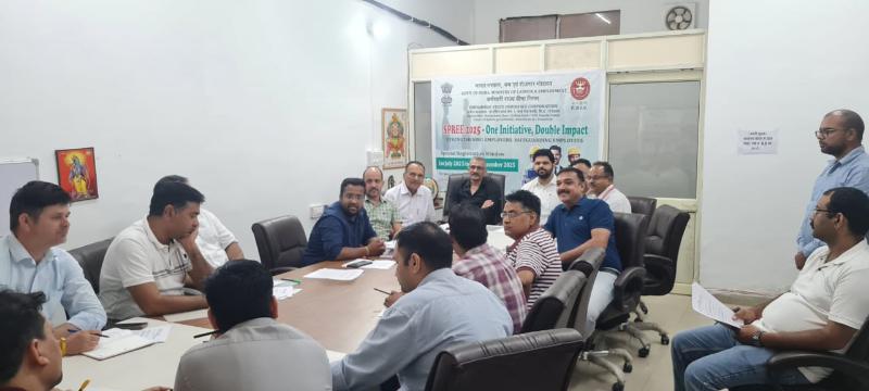 ESIC क्षेत्रीय कार्यालय, बद्दी द्वारा दिनांक 25.07.2025 को कर्नल मंजीत कटोच, क्षेत्रीय निदेशक की अध्यक्ष्ता में SPREE य़ोजना(Scheme to Promote Registration of Employers/Employees) के संबंध में जागरुकता शिविर का आयोजन किया गया।