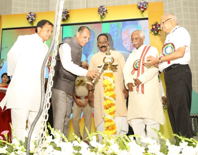 Ministry of Labour & Employment, Government of India organized “VIKAS PARVâ€, an exhibition on two years developments and seminar on various schemes to highlight the achievements of the Central Government in the Labour and Employment Sector during the last two years on 4th June, 2016 at Kotla Vijaybhaskar Reddy Indoor Stadium, Yousufgude, Hyderabad.